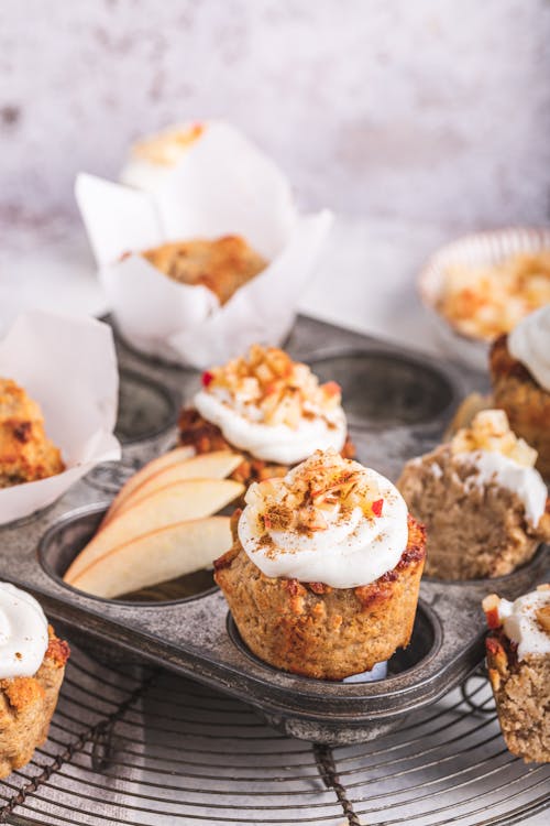 Protein cupcakes with apple and vanilla frosting